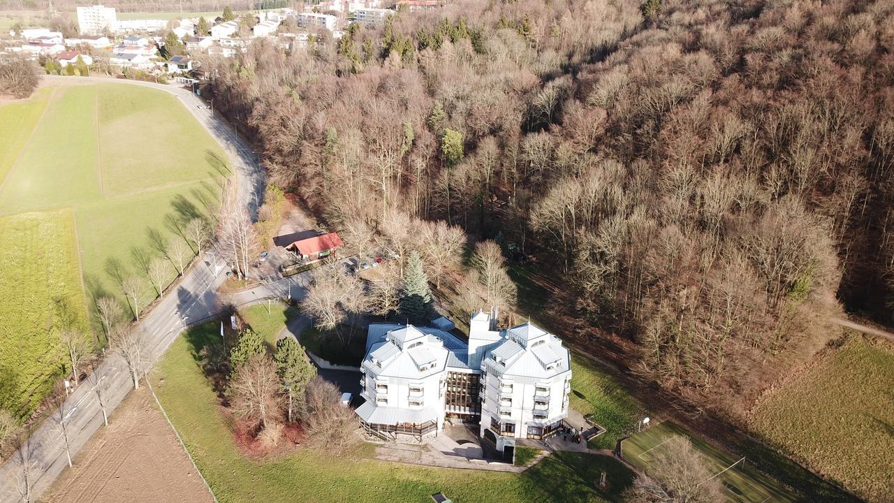 Hellmut-Wassmer-Jugendherberge Loerrach Luaran gambar